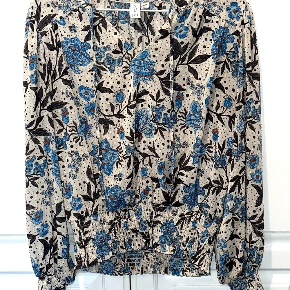 Joie Blue Floral Smocked Peasant Blouse Medium - Picture 6 of 8